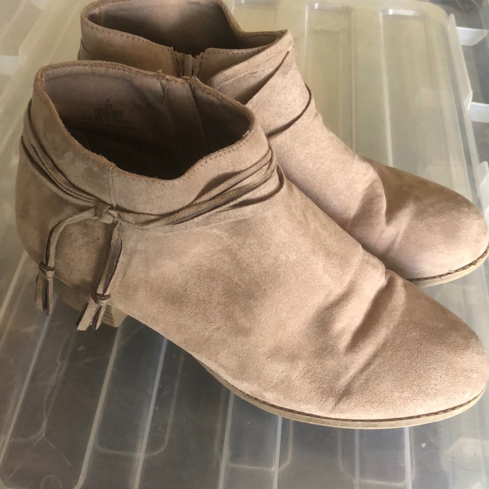 Girls wedge boots